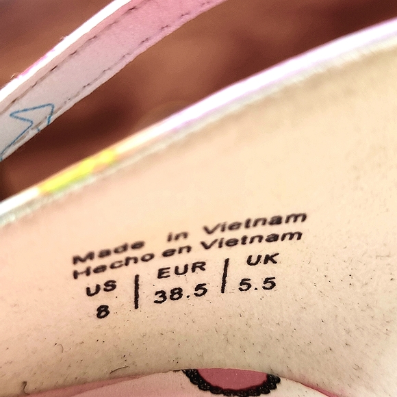 ALDO Rainbow Graphic Pumps - Picture 7 of 7